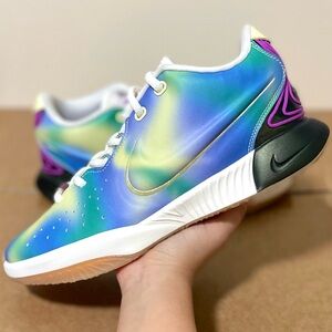 Nike LeBron 21 SE Movie Night FN4305-900 Basketball Size 6.5 Youth Women’s 8 New